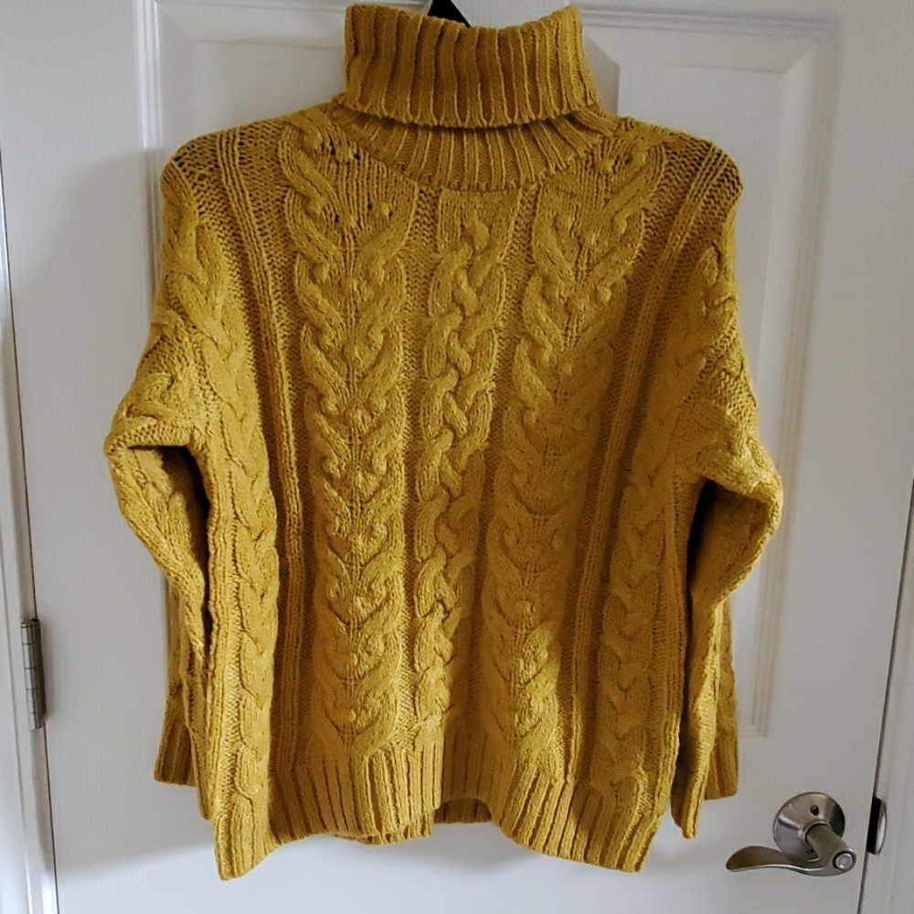 🆕️ ZARA TURTLENECK KNIT SWEATER